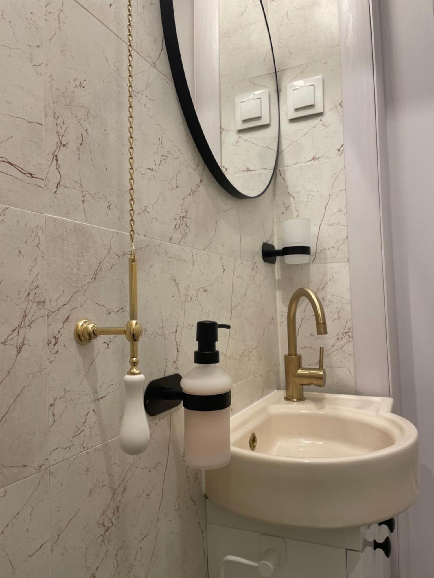 Studio Alice Romana Square Apartment Bucharest Luaran gambar