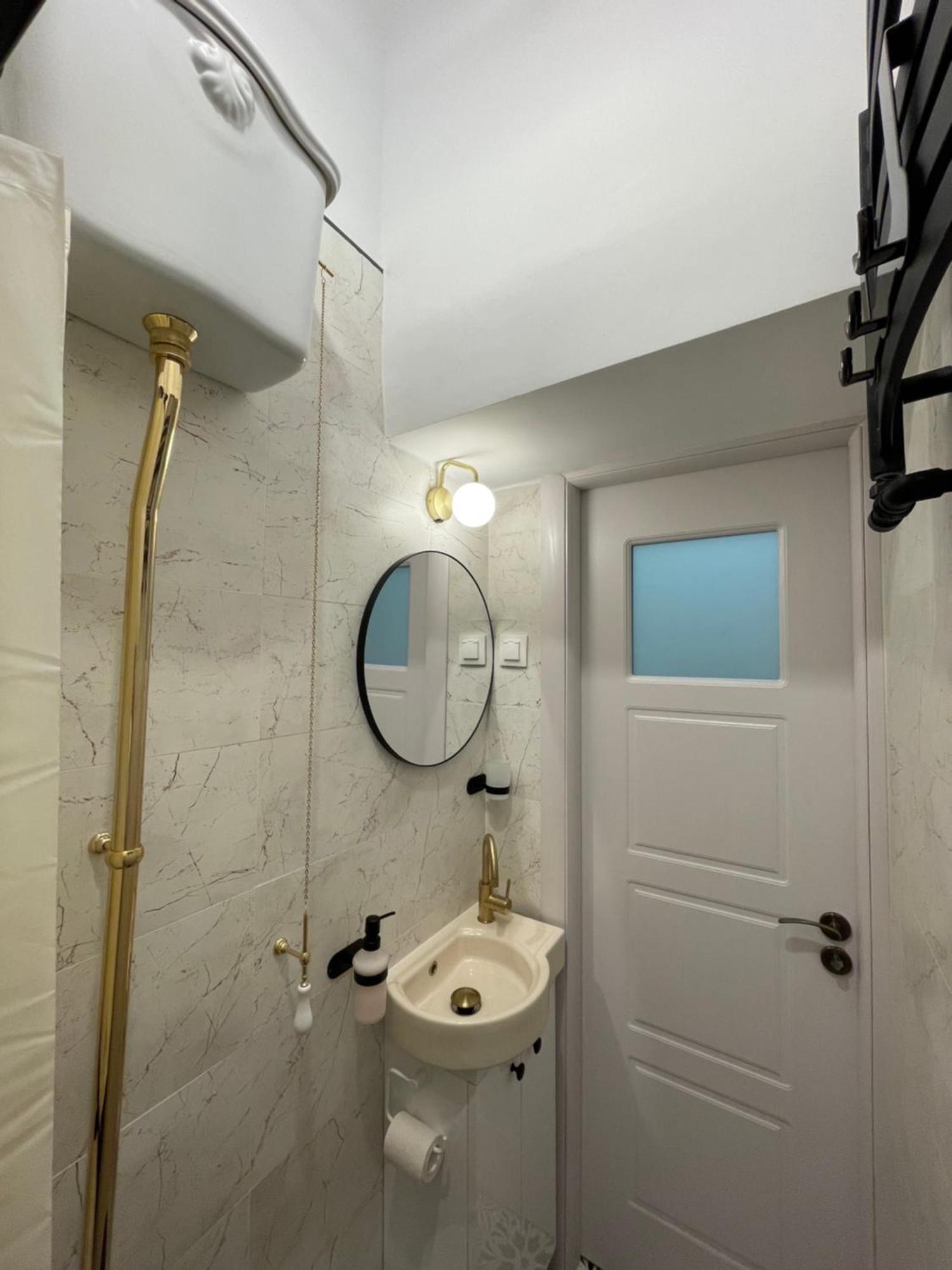 Studio Alice Romana Square Apartment Bucharest Luaran gambar