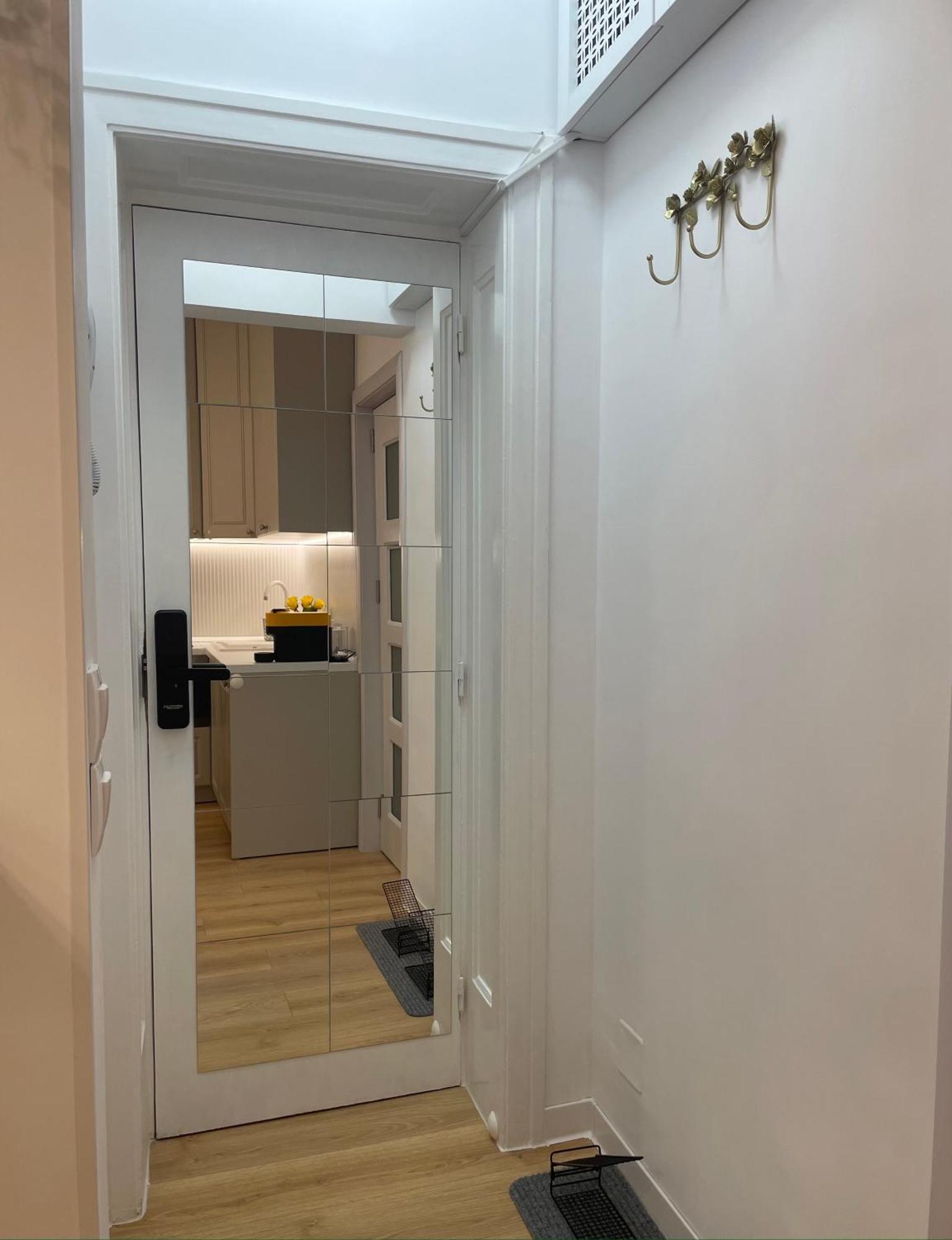 Studio Alice Romana Square Apartment Bucharest Luaran gambar