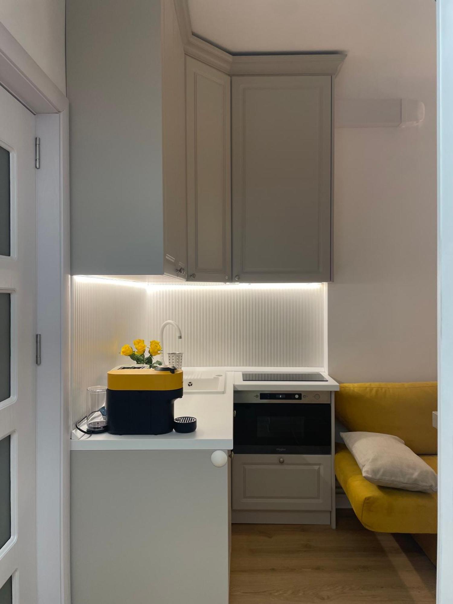 Studio Alice Romana Square Apartment Bucharest Luaran gambar