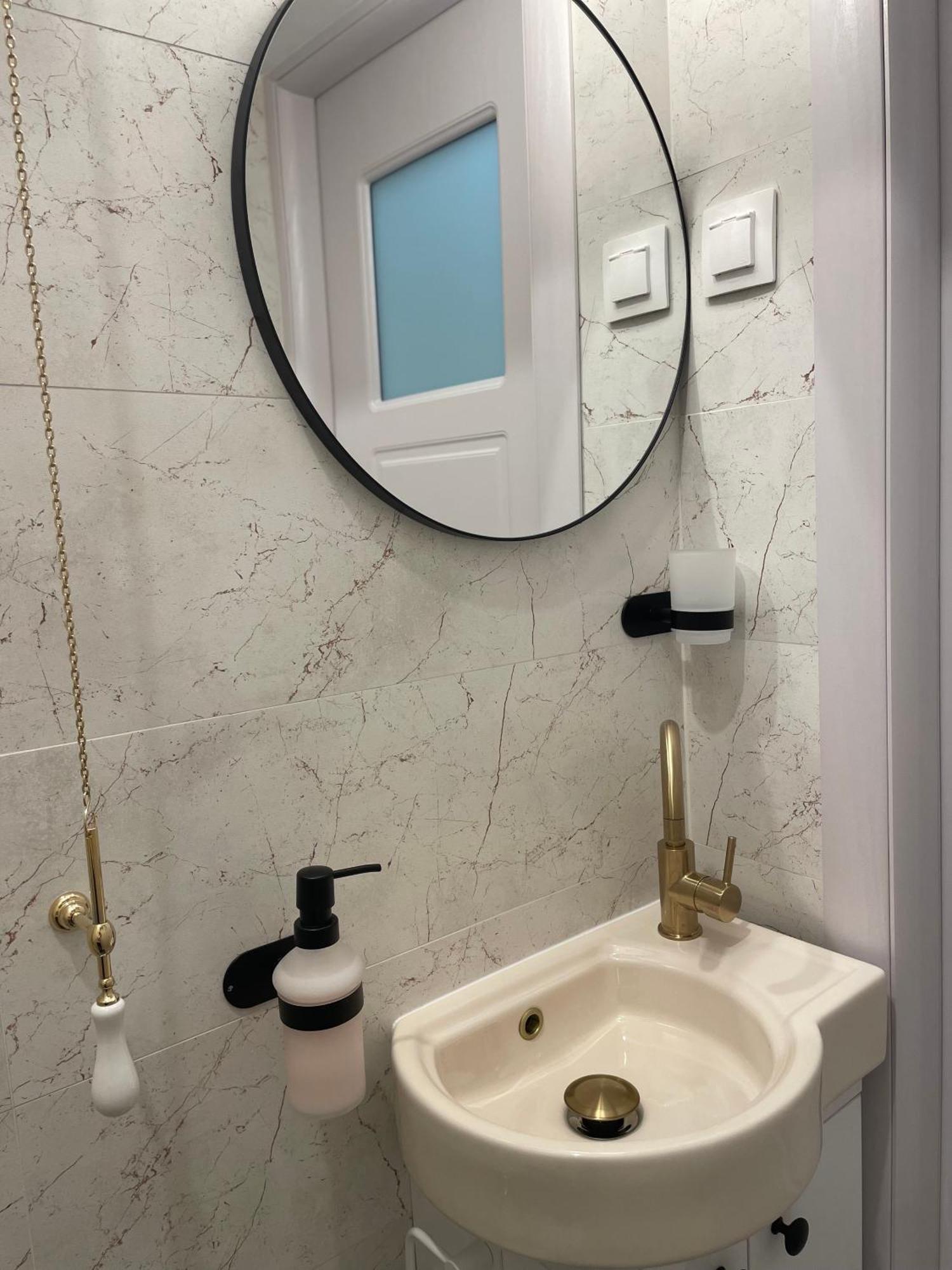 Studio Alice Romana Square Apartment Bucharest Luaran gambar
