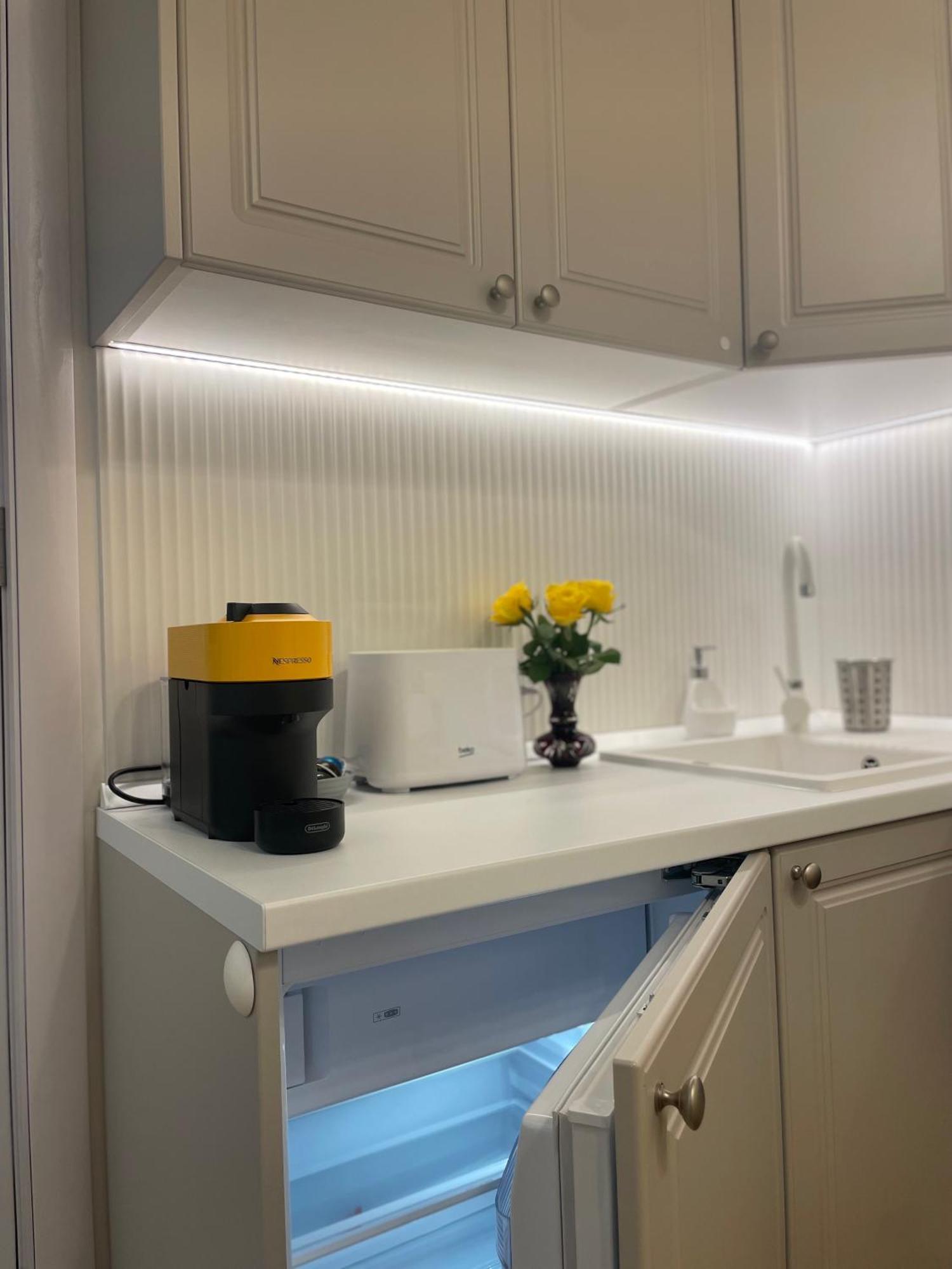 Studio Alice Romana Square Apartment Bucharest Luaran gambar